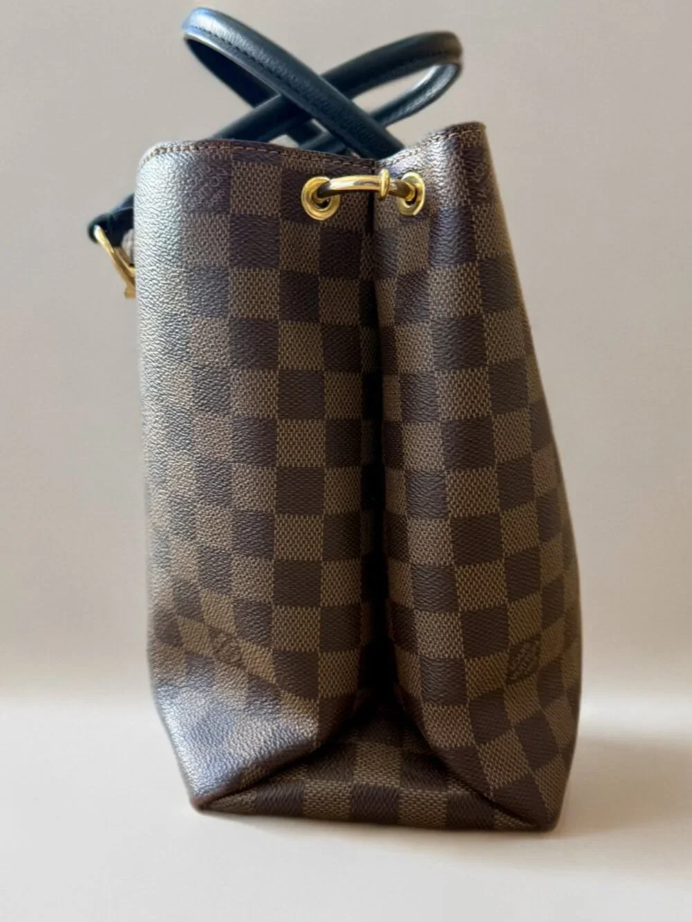 is Vuitton Damier Ebene LV Riverside Tote
